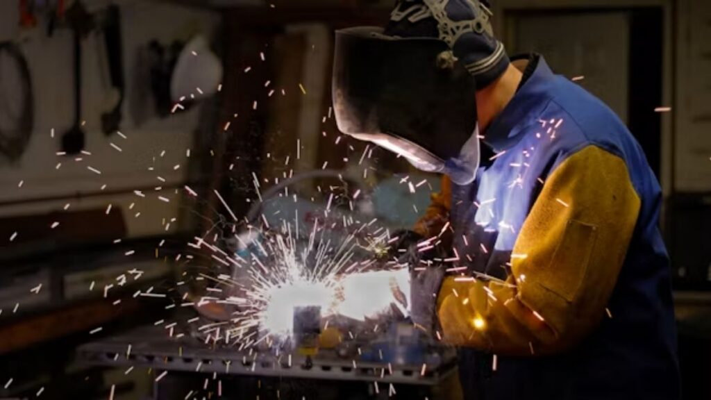 Welder Job in Czechia